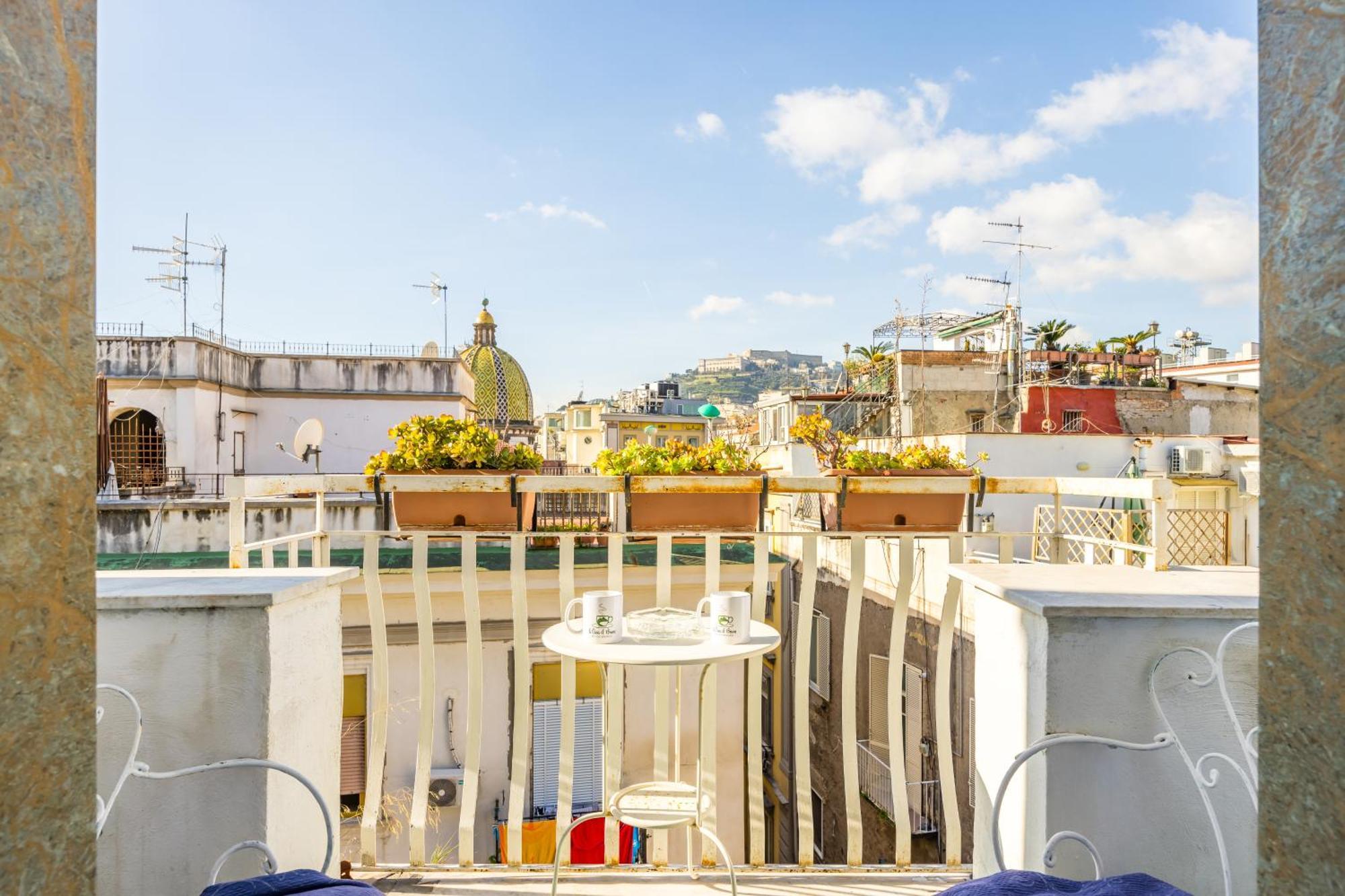 La Casa Di Bruno Napoli Acomodação com café da manhã Exterior foto